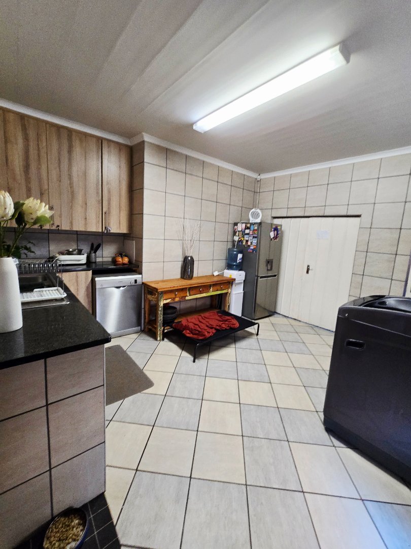 4 Bedroom Property for Sale in Flamwood North West
